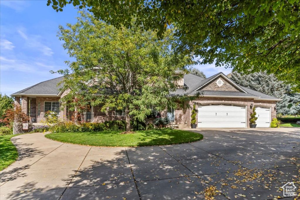 2136 N 2800 E, Layton, UT 84040