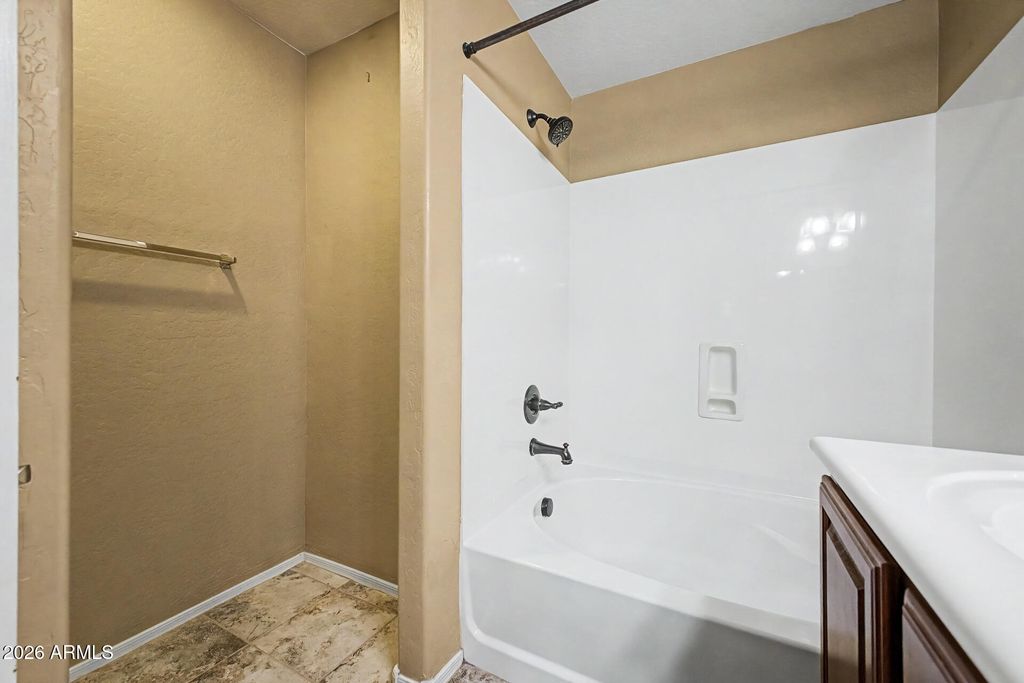 Image 25 of property listing at 1519 N 80th Drive, Phoenix, AZ 85043