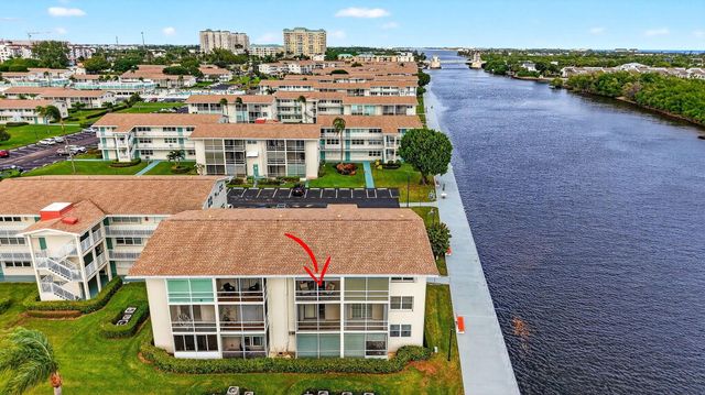 770 Horizons E 311, Boynton Beach, FL 33435