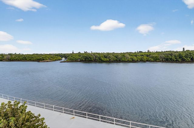 770 Horizons E 311, Boynton Beach, FL 33435