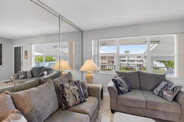 770 Horizons E 311, Boynton Beach, FL 33435