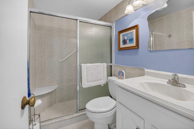 770 Horizons E 311, Boynton Beach, FL 33435