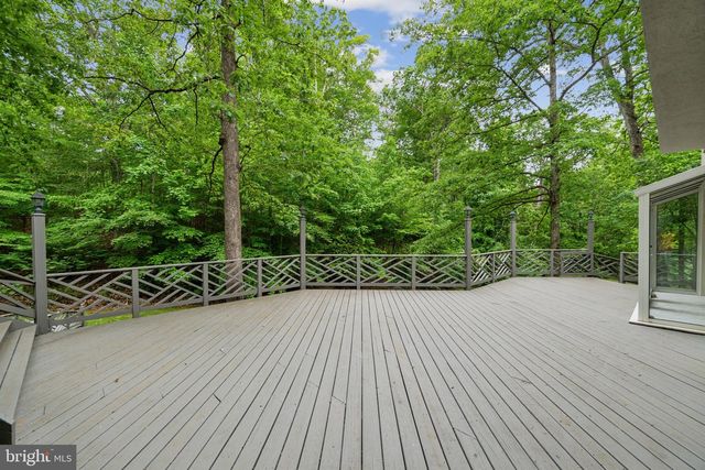 9409 WINDY HILL DR, Nokesville, VA 20181