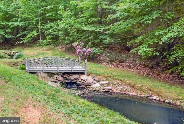 9409 WINDY HILL DR, Nokesville, VA 20181