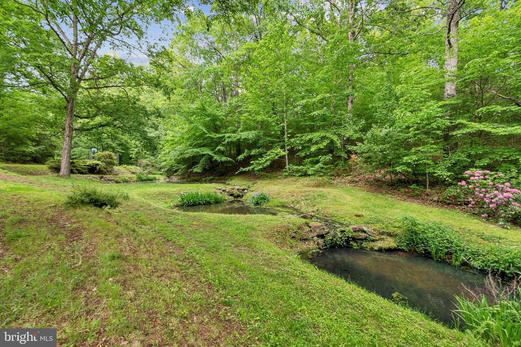 9409 WINDY HILL DR, Nokesville, VA 20181