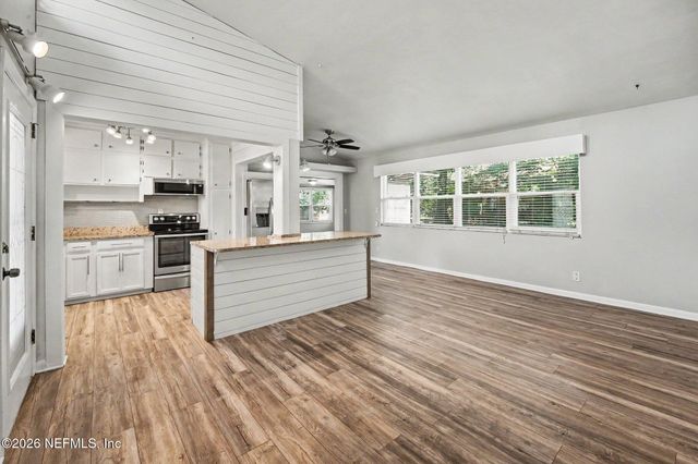 7139 HALLOCK Street, Jacksonville, FL 32211
