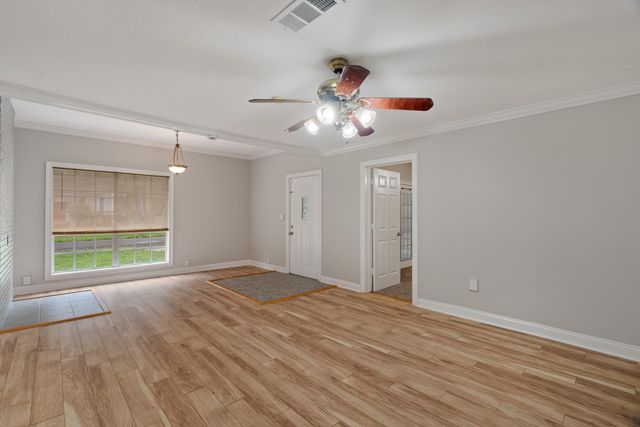 1902 Camp St., Hattiesburg, MS 39401