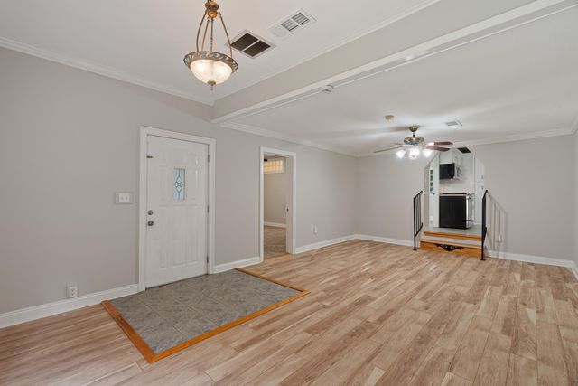 1902 Camp St., Hattiesburg, MS 39401