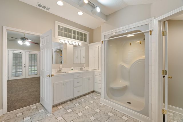 1902 Camp St., Hattiesburg, MS 39401