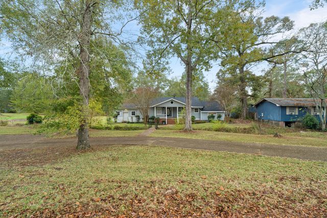 1902 Camp St., Hattiesburg, MS 39401