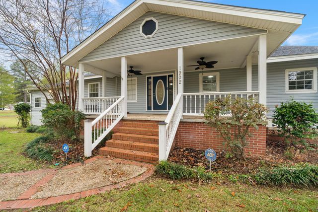 1902 Camp St., Hattiesburg, MS 39401