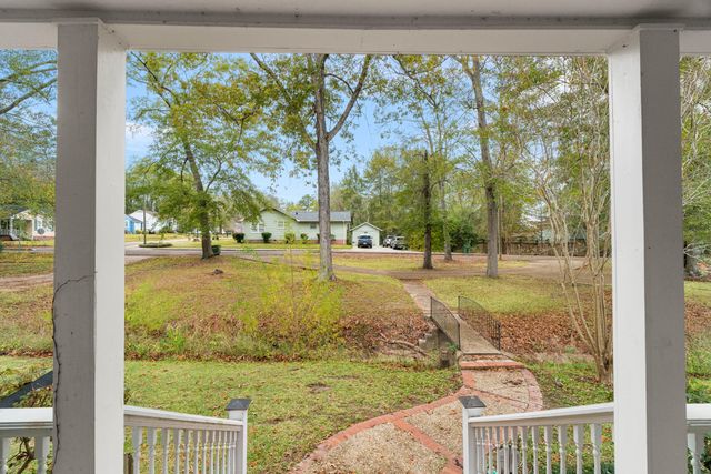 1902 Camp St., Hattiesburg, MS 39401