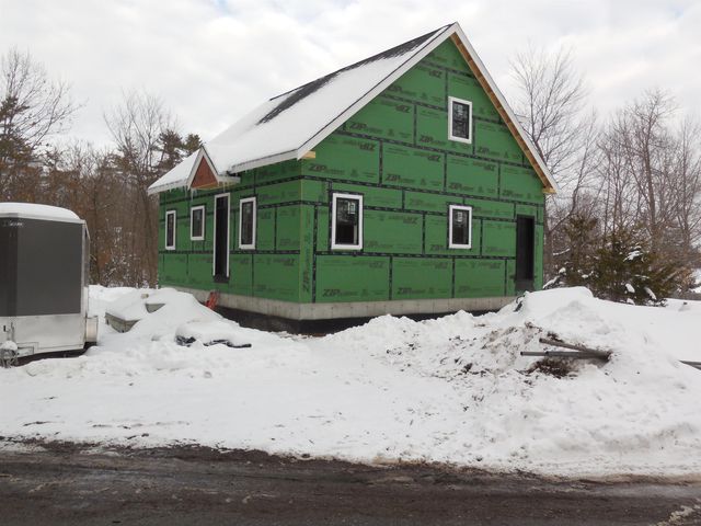 11 Sunset Avenue, Hampstead, NH 03841