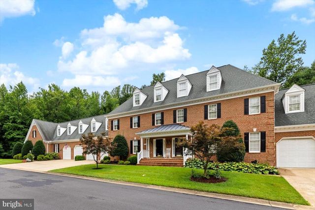 3905 CORBIN HALL LN, Fredericksburg, VA 22408