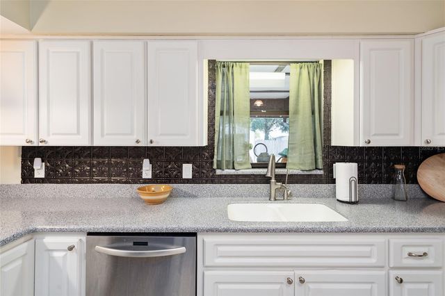 3642 TROUT AVENUE, Fruitland Park, FL 34731