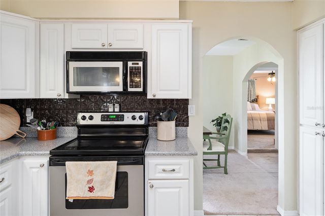 3642 TROUT AVENUE, Fruitland Park, FL 34731