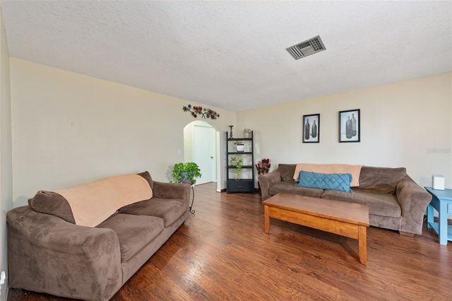 3642 TROUT AVENUE, Fruitland Park, FL 34731