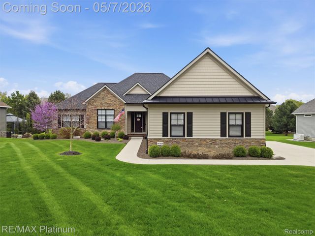 16413 Carrie Lane, Fenton Charter Township, MI 48430