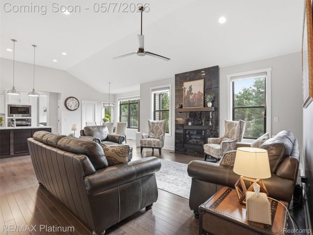 16413 Carrie Lane, Fenton Charter Township, MI 48430