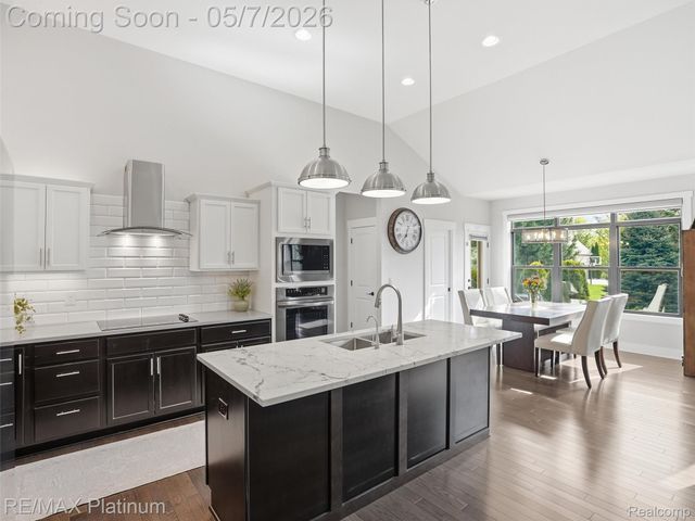 16413 Carrie Lane, Fenton Charter Township, MI 48430