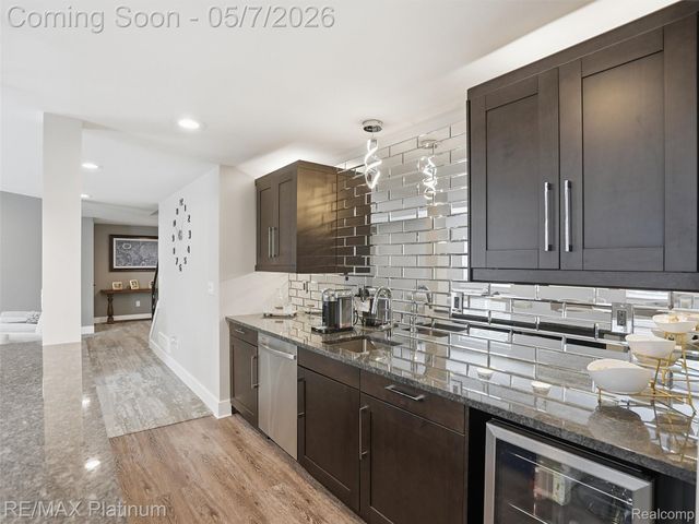 16413 Carrie Lane, Fenton Charter Township, MI 48430