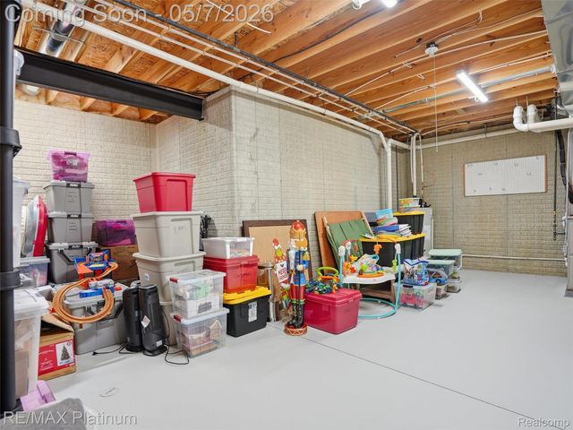 16413 Carrie Lane, Fenton Charter Township, MI 48430