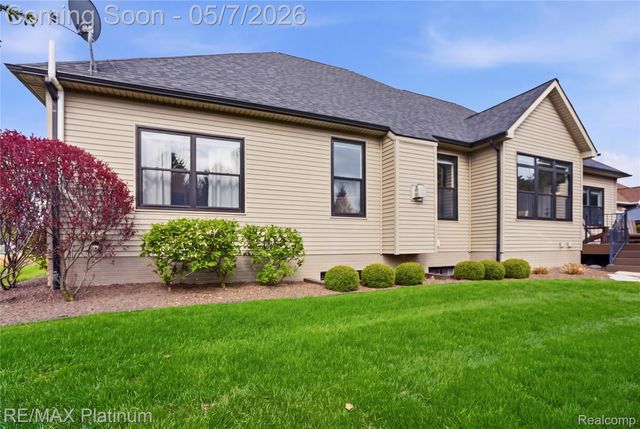 16413 Carrie Lane, Fenton Charter Township, MI 48430