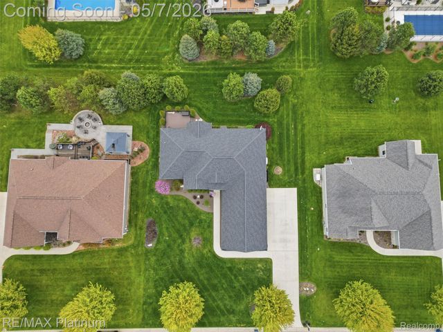 16413 Carrie Lane, Fenton Charter Township, MI 48430