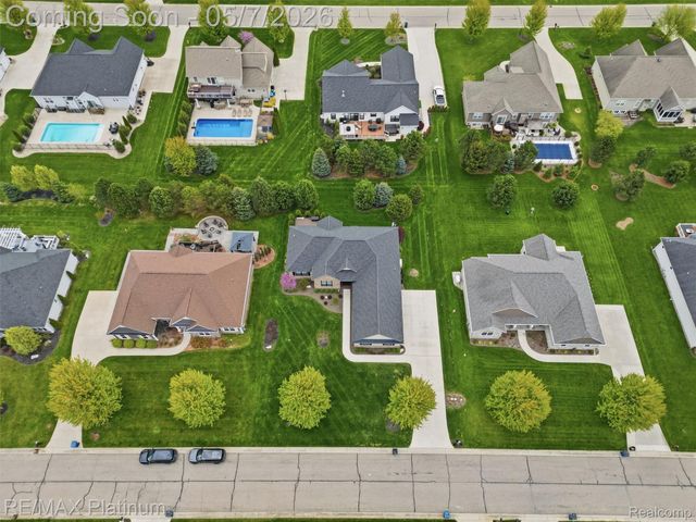 16413 Carrie Lane, Fenton Charter Township, MI 48430