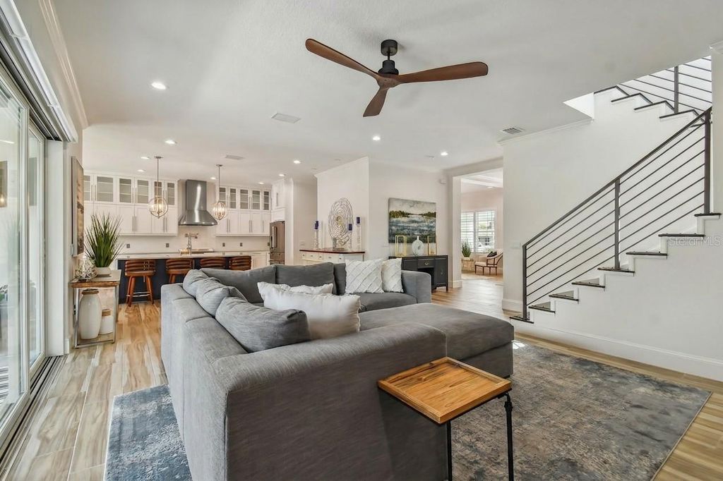 Image 14 of property listing at 4835 W BAY VILLA AVENUE, Tampa, FL 33611