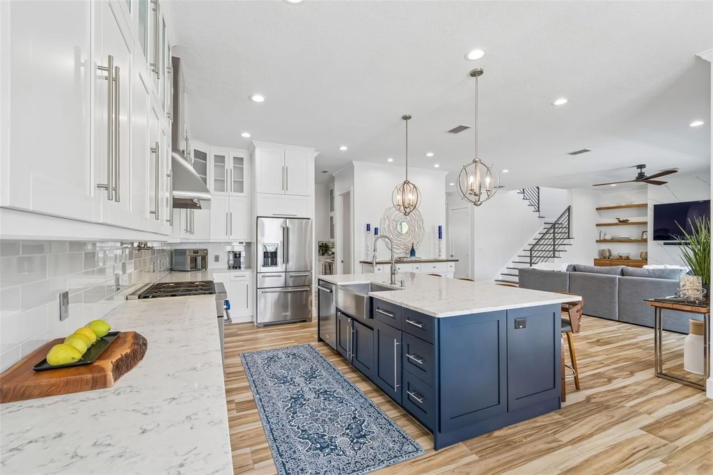 Image 19 of property listing at 4835 W BAY VILLA AVENUE, Tampa, FL 33611