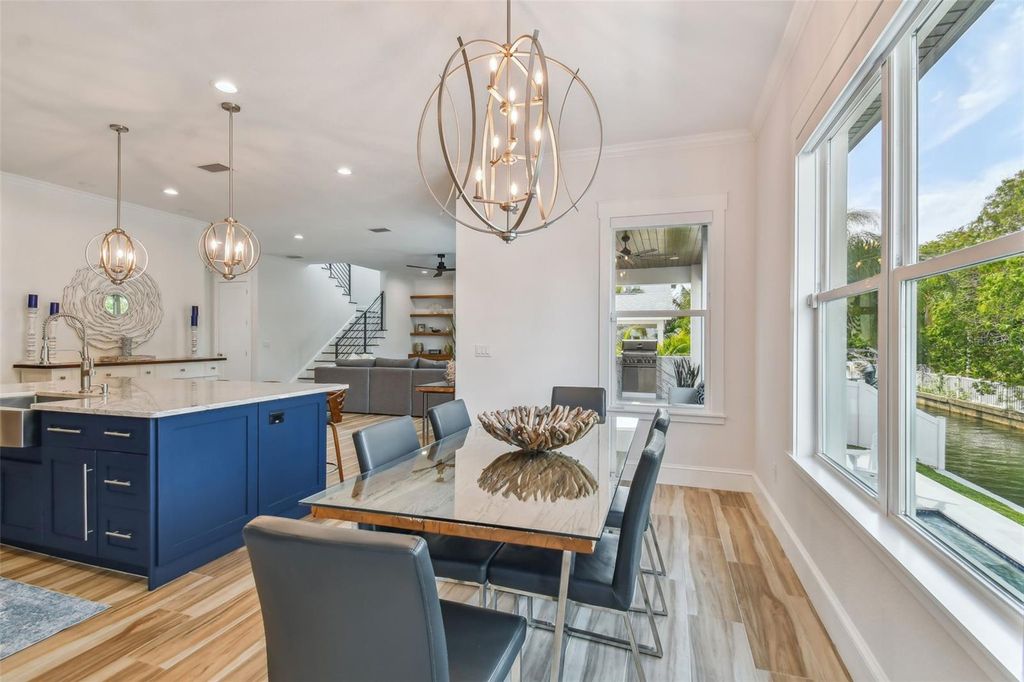 Image 24 of property listing at 4835 W BAY VILLA AVENUE, Tampa, FL 33611