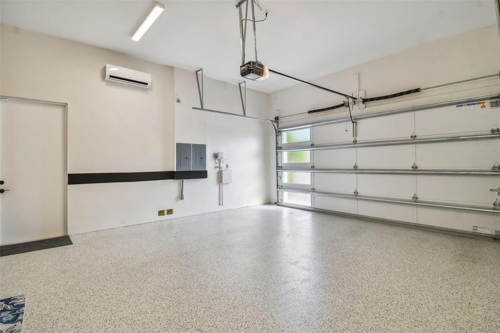 Image 51 of property listing at 4835 W BAY VILLA AVENUE, Tampa, FL 33611