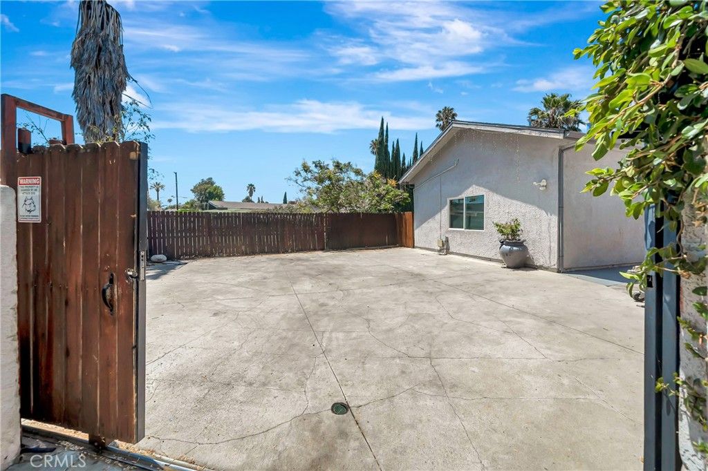 10163 Petit, Granada Hills, CA 91343