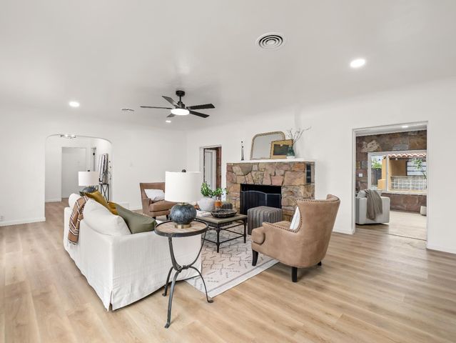 4933 E Tulare Street, Fresno, CA 93727