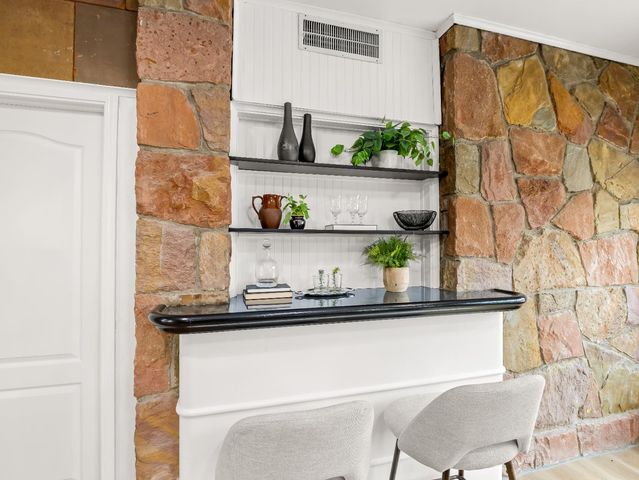 4933 E Tulare Street, Fresno, CA 93727