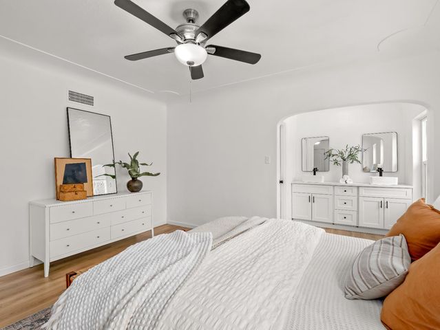 4933 E Tulare Street, Fresno, CA 93727