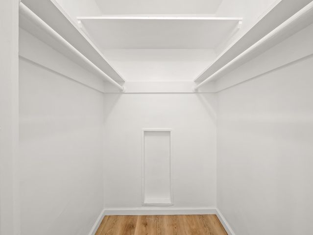 4933 E Tulare Street, Fresno, CA 93727