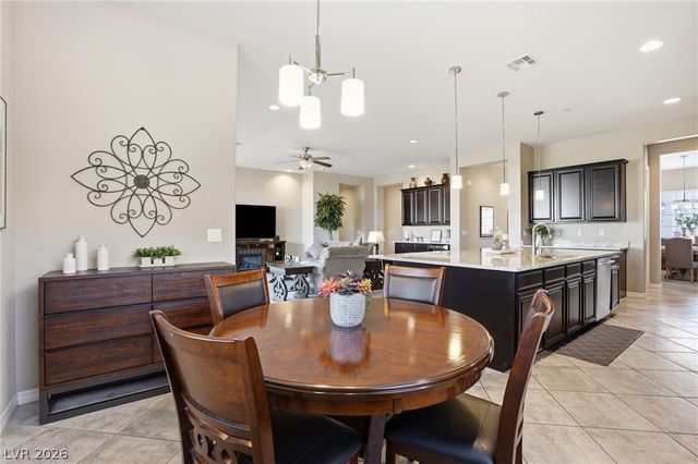 492 Heritage Bridge Avenue, Henderson, NV 89011