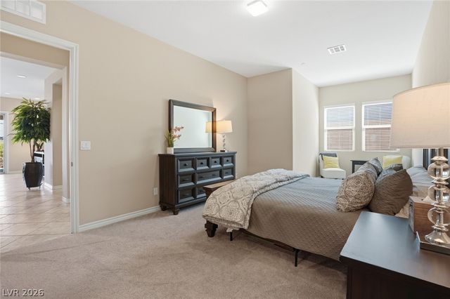 492 Heritage Bridge Avenue, Henderson, NV 89011