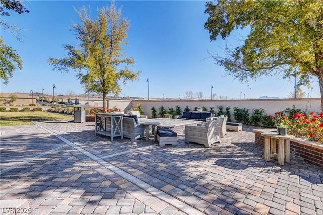 492 Heritage Bridge Avenue, Henderson, NV 89011