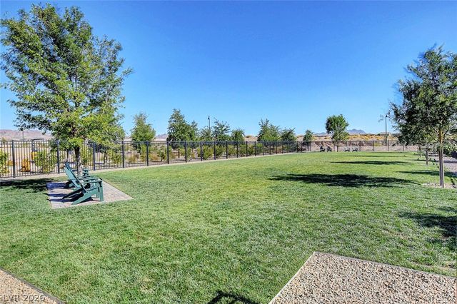 492 Heritage Bridge Avenue, Henderson, NV 89011