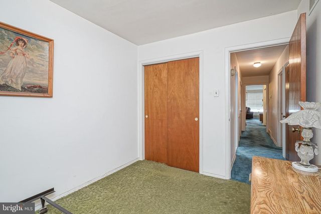 8828 FAIRFIELD ST, Philadelphia, PA 19152