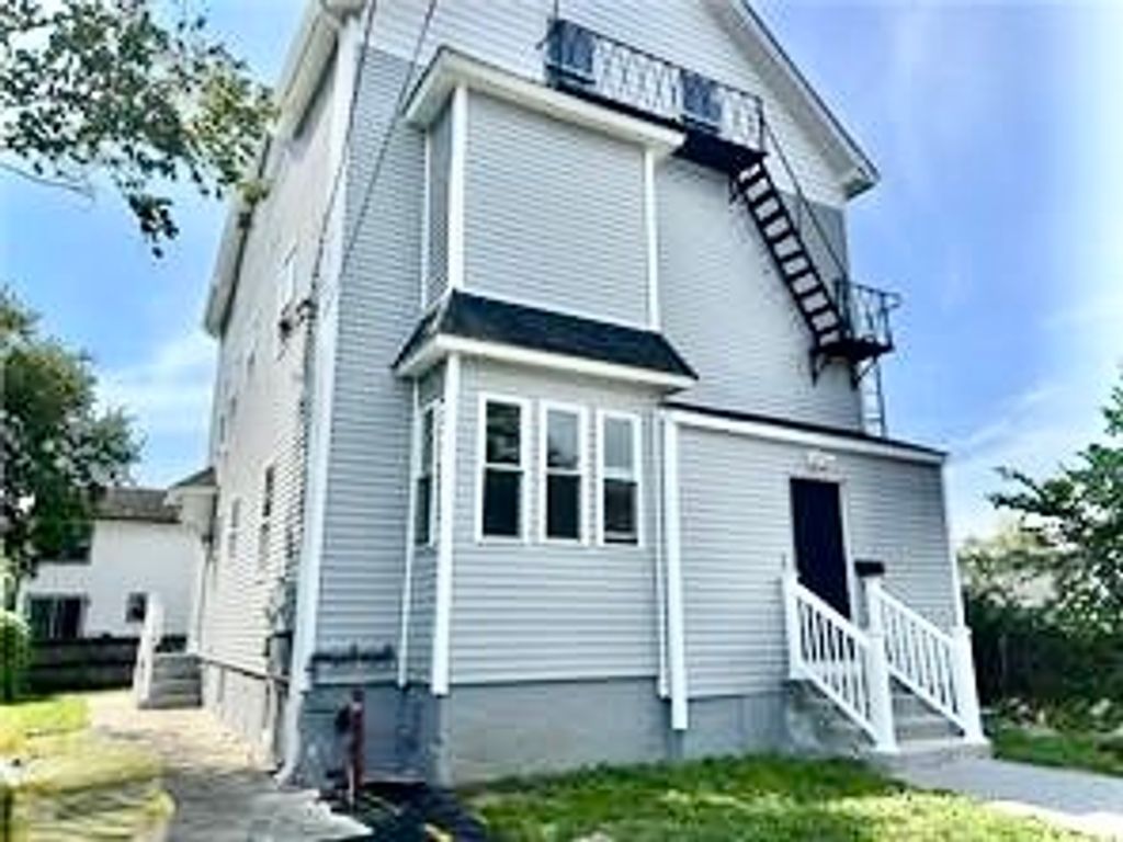 6 Stockwell Street, Providence, RI 02909