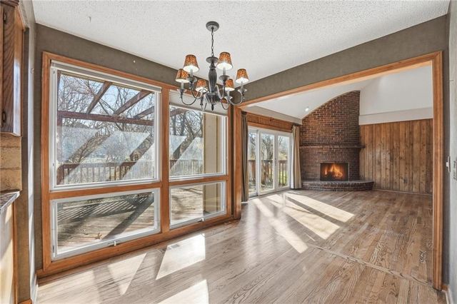 8505 Rosehill Road, Lenexa, KS 66215