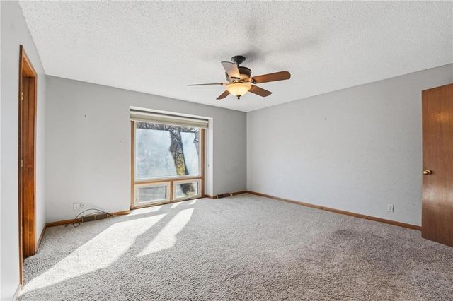 8505 Rosehill Road, Lenexa, KS 66215