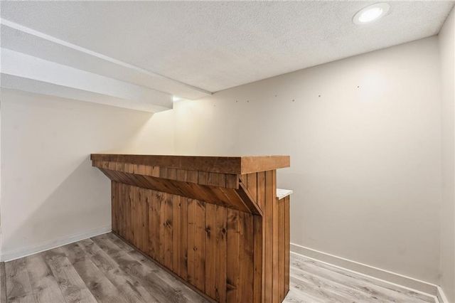 8505 Rosehill Road, Lenexa, KS 66215