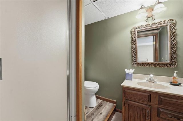 8505 Rosehill Road, Lenexa, KS 66215