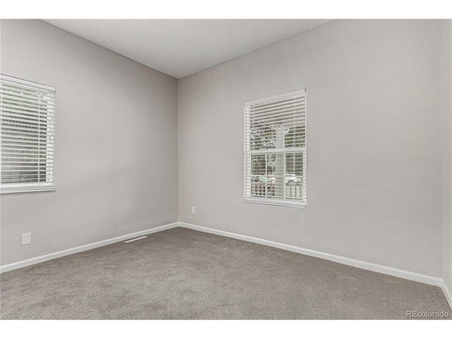 725 Knox Ct, Denver, CO 80204