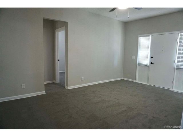 725 Knox Ct, Denver, CO 80204